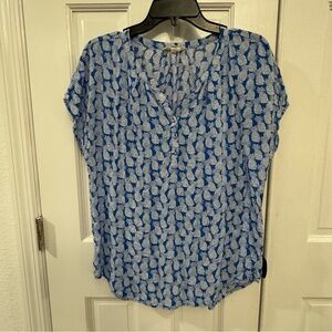 Grand & Greene Blue Pineapple Print Blouse‎ – Size M